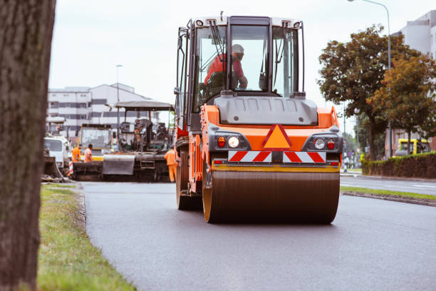 Best Driveway Paving Contractor  in Willow Springs, MO
